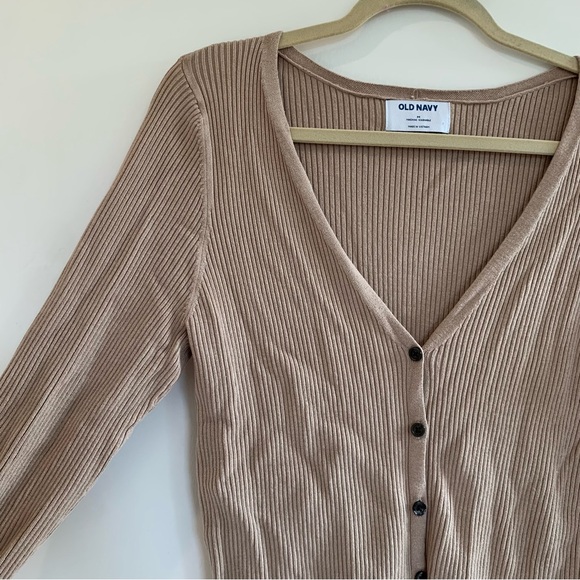 ON Cropped Sweater - Picture 2 of 3